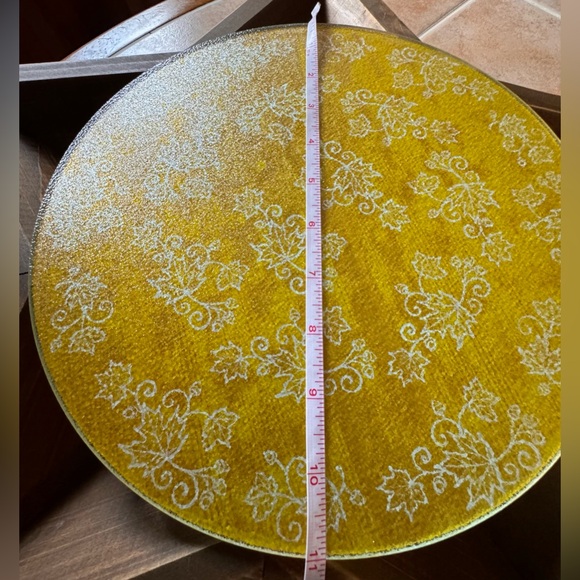 🎄3/$20‼️Cutting Board Glass Fall Leaves plate🍂🍁 - Picture 4 of 5